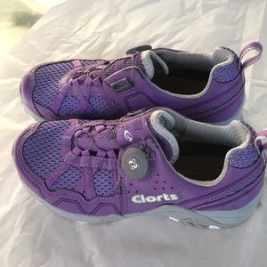 Women’s Clorts in purple. Size 6.5.  Excellent condition